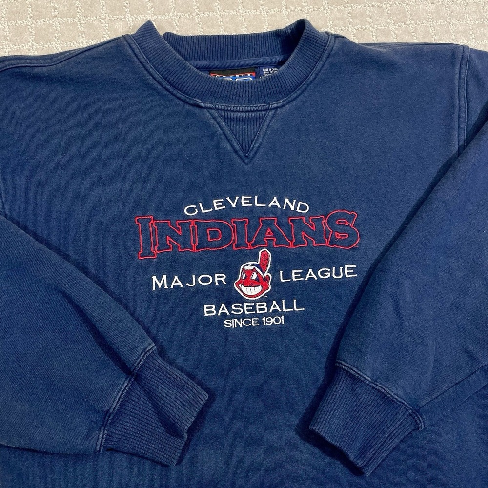 Vintage 90s Cleveland Indians Sweatshirt Chief Wahoo Medium Embroidered MLB